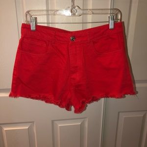 🌻Cherry red high rise raw edge denim shorts